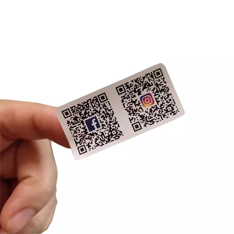 13.56MHz Programa impermeable PVC Código QR Etiqueta personalizada NFC Fabricante